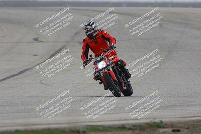 media/Nov-29-2025-TrackDaz (Sat) [[10ae2d9bce]]/B Group/Session 3 (Outside Grapevine)/